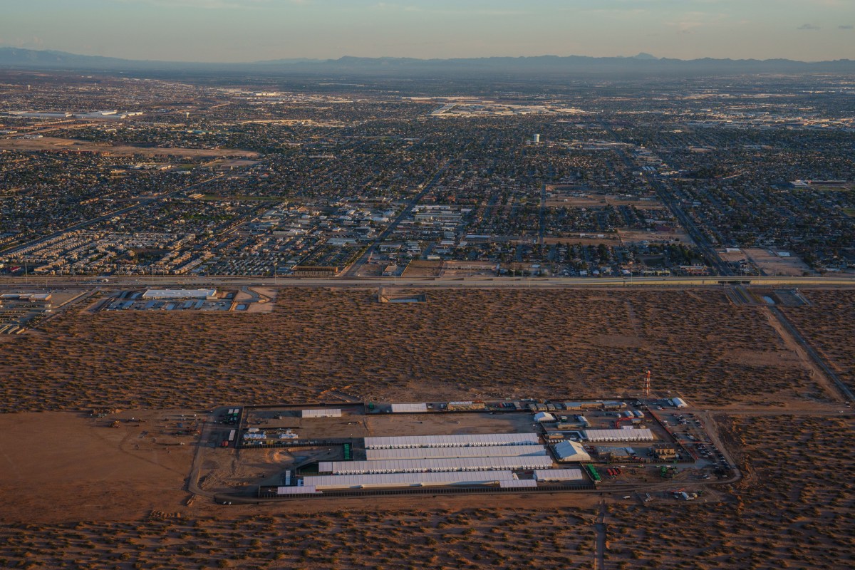 Una vista aérea del Centro de Detención East Montana en Fort Bliss, en las afueras de El Paso, el 7 de septiembre de 2025.